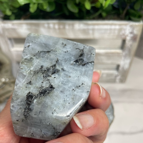 Labradorite Freeform - Picture 6 of 6